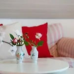 Joos Boardinghouse 아파트 *