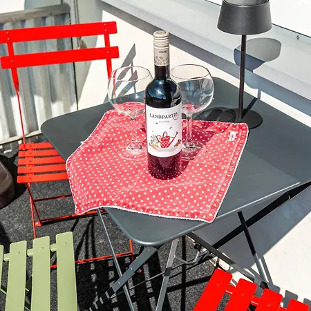 Joos Boardinghouse *