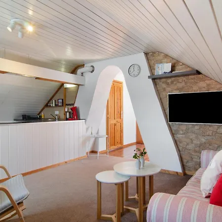 Joos Boardinghouse